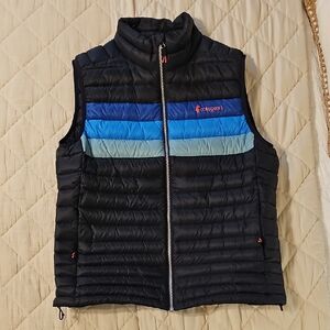 Cotopaxi Black and Blue Puffer Down Vest